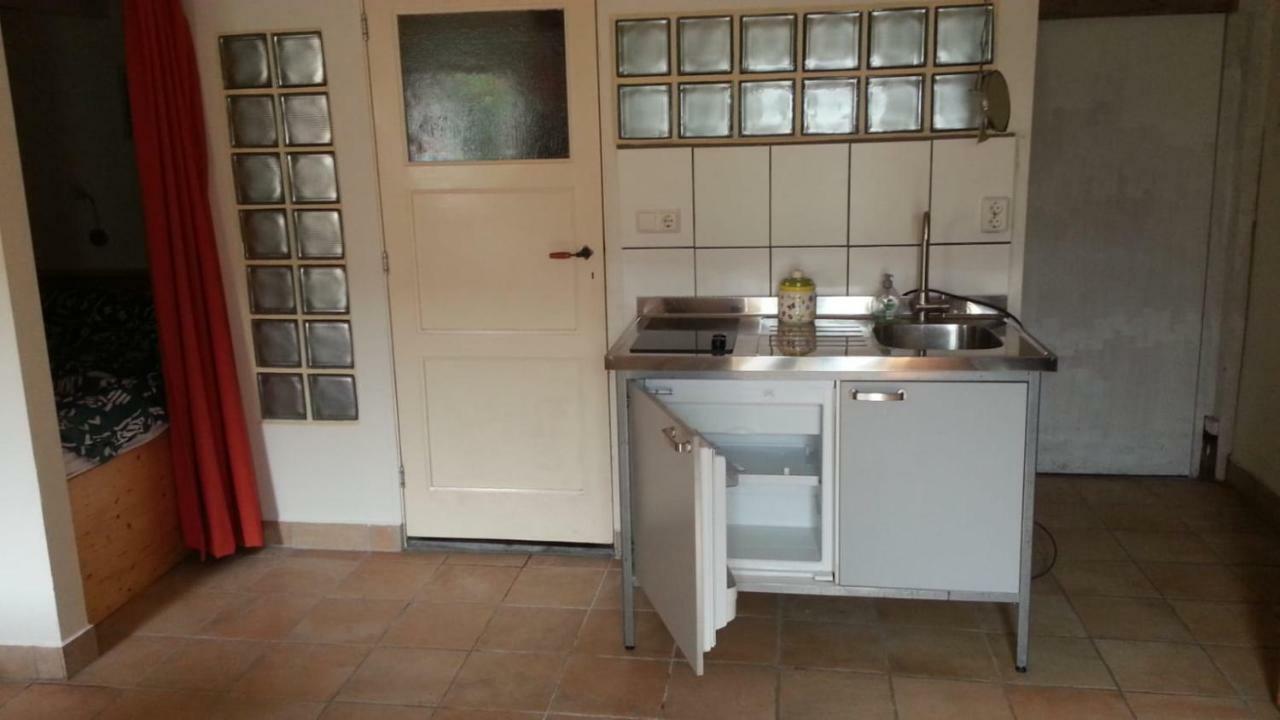 Studio-Appartement In Paardenstal Colijnsplaat エクステリア 写真