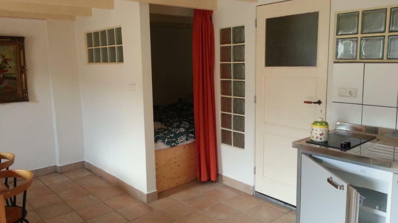 Studio-Appartement In Paardenstal Colijnsplaat エクステリア 写真